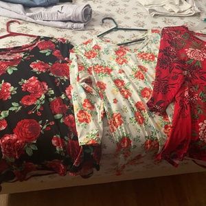 Pioneer Woman’s  Tops